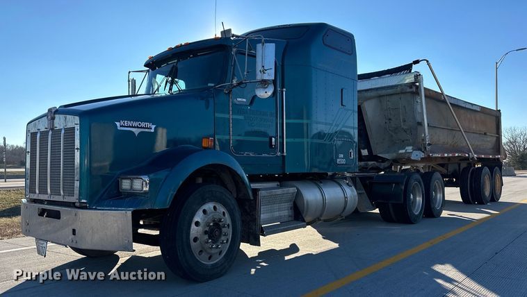 image for item LH9036 2007 Kenworth T800  semi truck