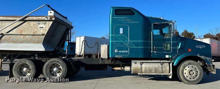 image for item LH9036 2007 Kenworth T800  semi truck