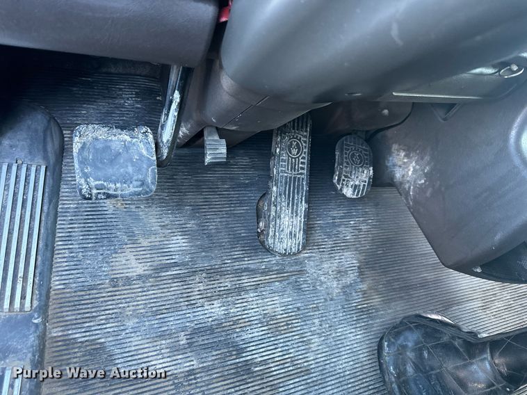 image for item LH9036 2007 Kenworth T800  semi truck