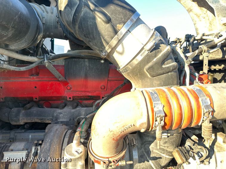 image for item LH9036 2007 Kenworth T800  semi truck