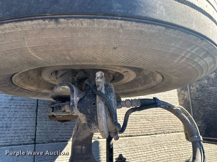 image for item LH9036 2007 Kenworth T800  semi truck