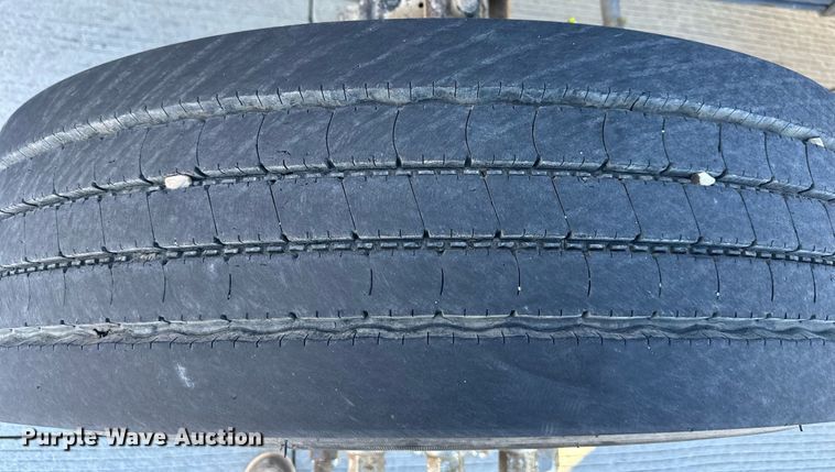 image for item LH9036 2007 Kenworth T800  semi truck