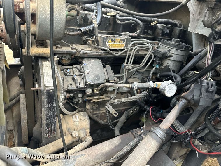 image for item LH9037 1999 Ford F800  box truck