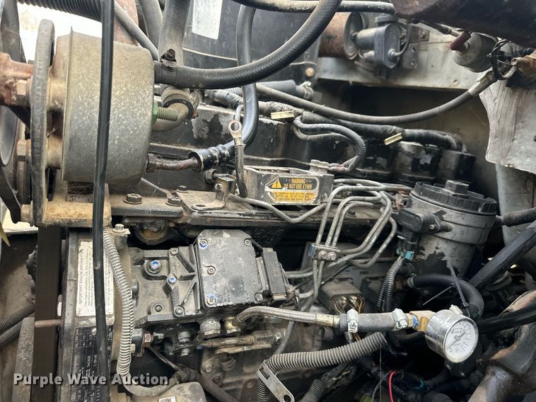 image for item LH9037 1999 Ford F800  box truck