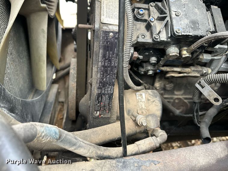 image for item LH9037 1999 Ford F800  box truck