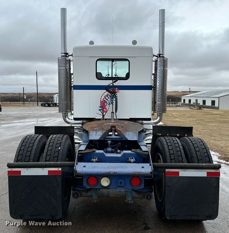 image for item LK9741 1987 Kenworth W900  semi truck