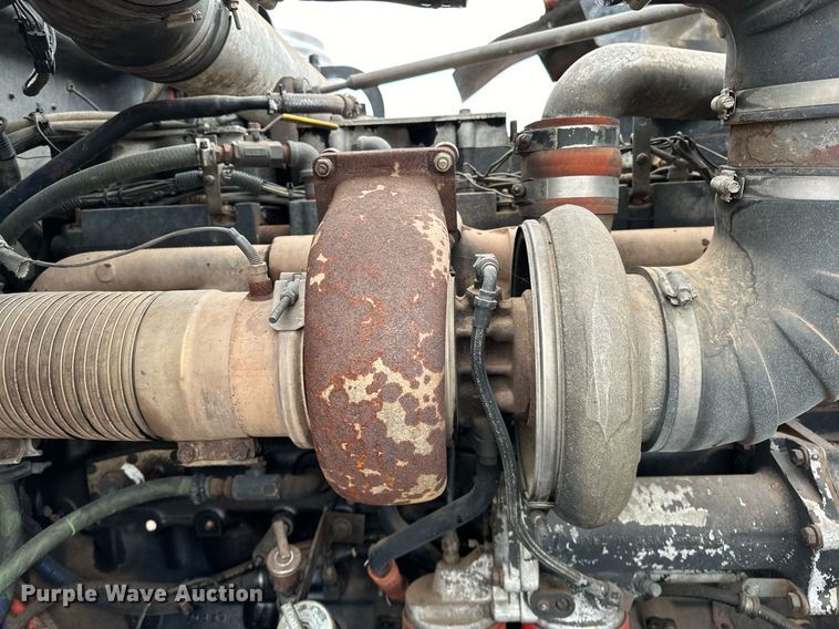 image for item LK9741 1987 Kenworth W900  semi truck