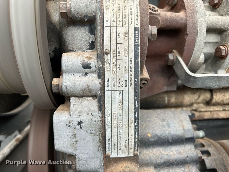 image for item LK9741 1987 Kenworth W900  semi truck