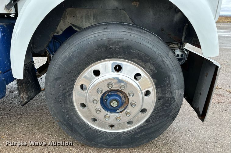 image for item LK9741 1987 Kenworth W900  semi truck