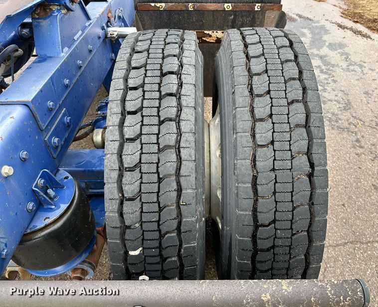 image for item LK9741 1987 Kenworth W900  semi truck