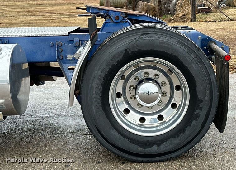 image for item LK9741 1987 Kenworth W900  semi truck