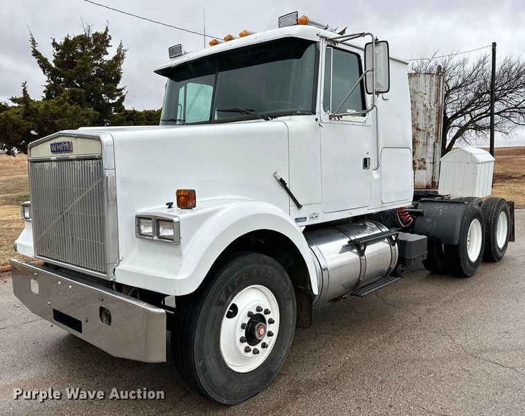 image for item LK9742 1986 Volvo White  semi truck