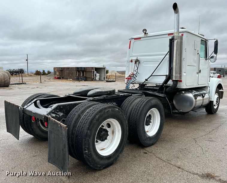 image for item LK9742 1986 Volvo White  semi truck
