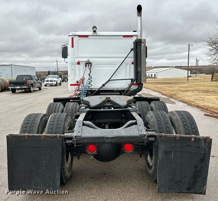 image for item LK9742 1986 Volvo White  semi truck