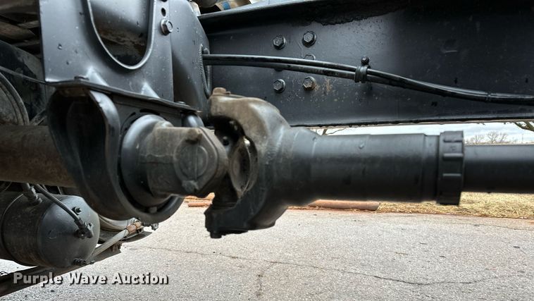 image for item LK9742 1986 Volvo White  semi truck