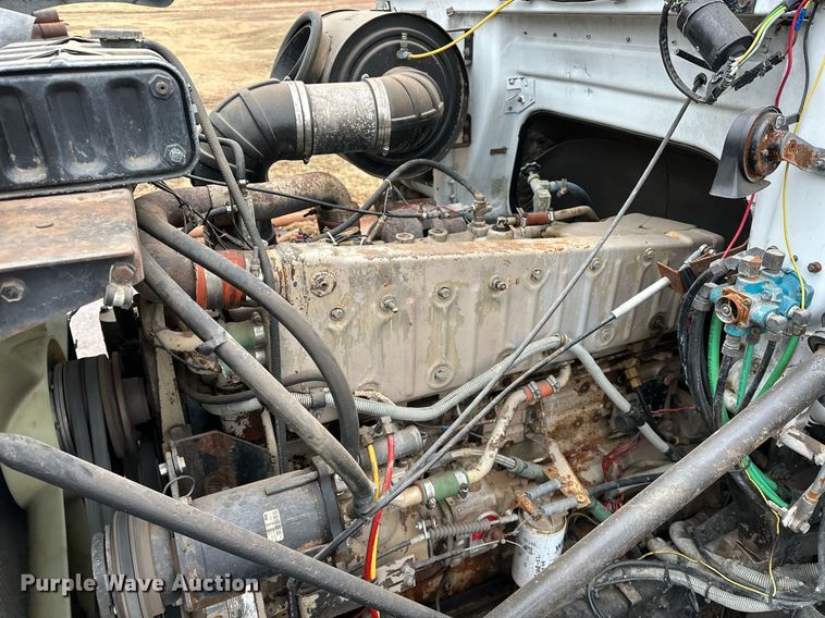 image for item LK9742 1986 Volvo White  semi truck