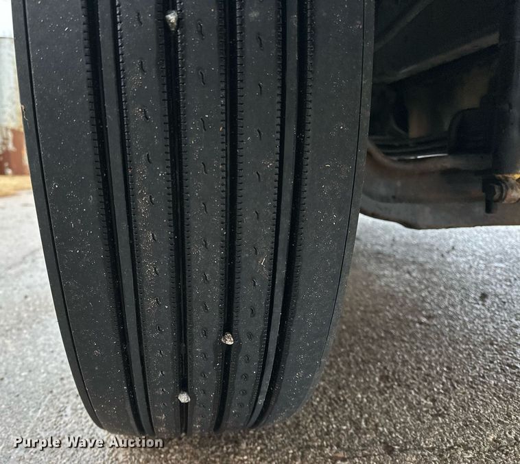 image for item LK9742 1986 Volvo White  semi truck