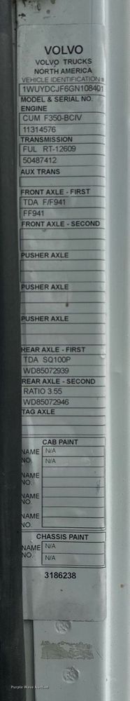 image for item LK9742 1986 Volvo White  semi truck