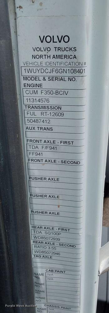 image for item LK9742 1986 Volvo White  semi truck