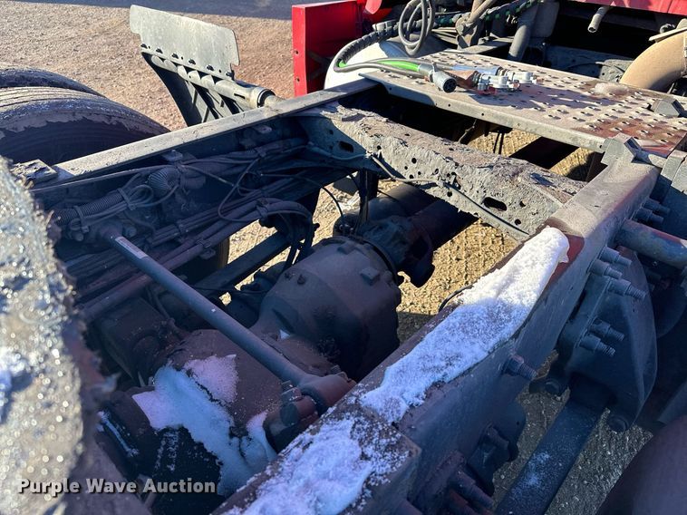 image for item LO9436 2014 Freightliner Cascadia  semi truck