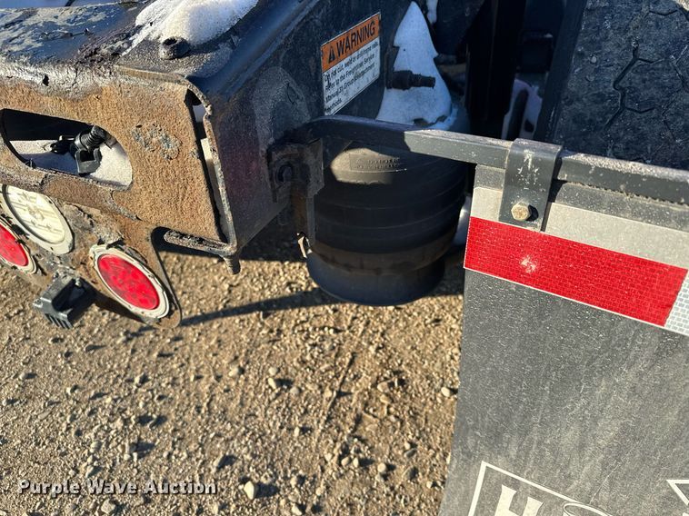 image for item LO9436 2014 Freightliner Cascadia  semi truck