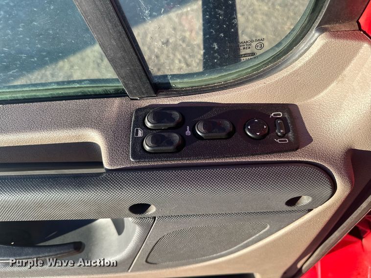 image for item LO9436 2014 Freightliner Cascadia  semi truck