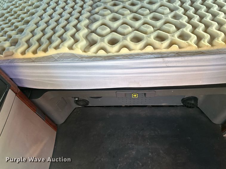 image for item LO9436 2014 Freightliner Cascadia  semi truck