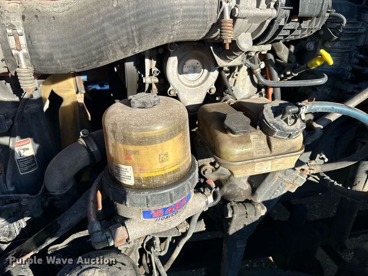 image for item LO9436 2014 Freightliner Cascadia  semi truck