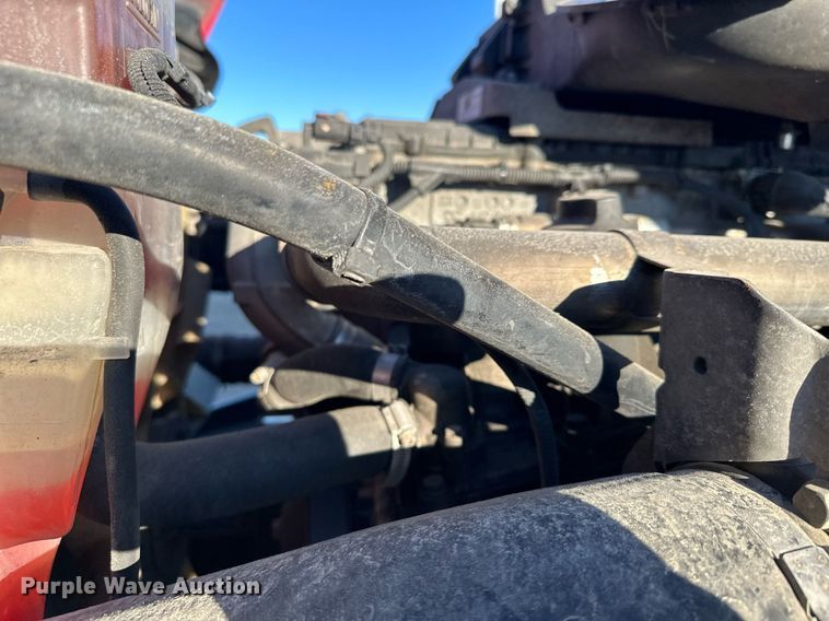 image for item LO9436 2014 Freightliner Cascadia  semi truck