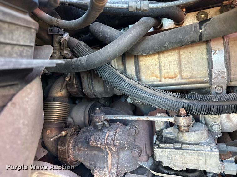 image for item LO9436 2014 Freightliner Cascadia  semi truck