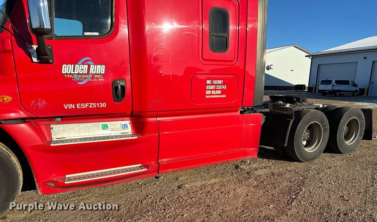 image for item LO9437 2014 Freightliner Cascadia  semi truck