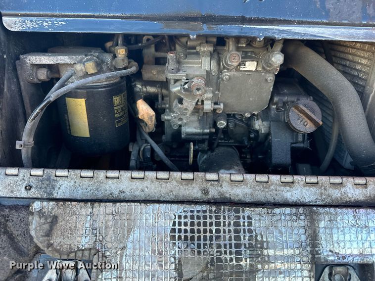 image for item LO9437 2014 Freightliner Cascadia  semi truck