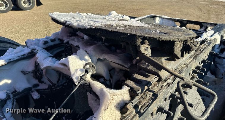 image for item LO9437 2014 Freightliner Cascadia  semi truck