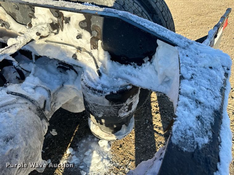 image for item LO9437 2014 Freightliner Cascadia  semi truck