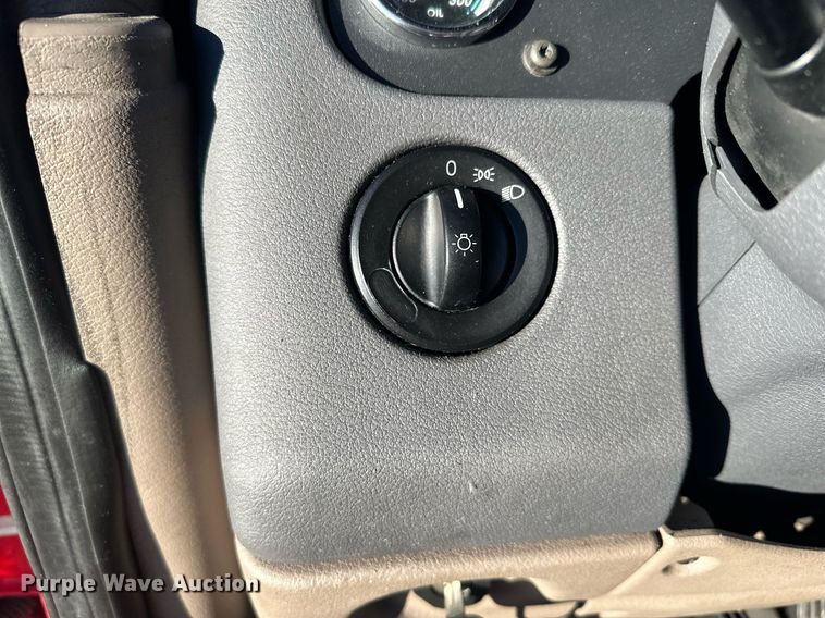 image for item LO9437 2014 Freightliner Cascadia  semi truck