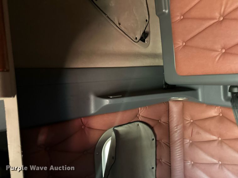 image for item LO9437 2014 Freightliner Cascadia  semi truck