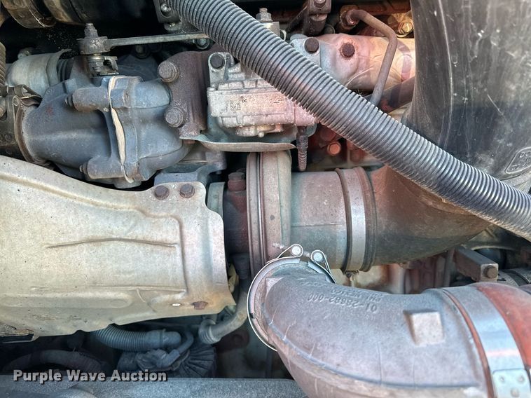 image for item LO9437 2014 Freightliner Cascadia  semi truck