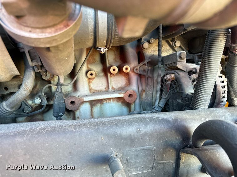 image for item LO9437 2014 Freightliner Cascadia  semi truck