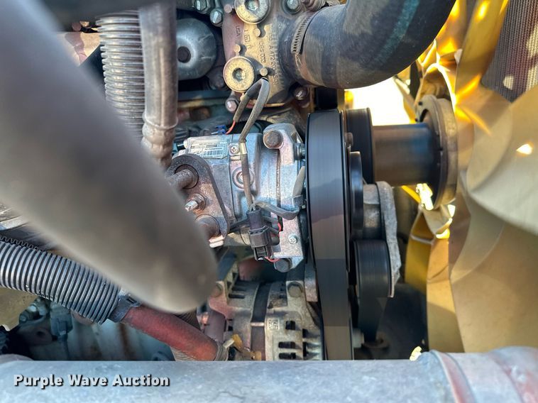 image for item LO9437 2014 Freightliner Cascadia  semi truck