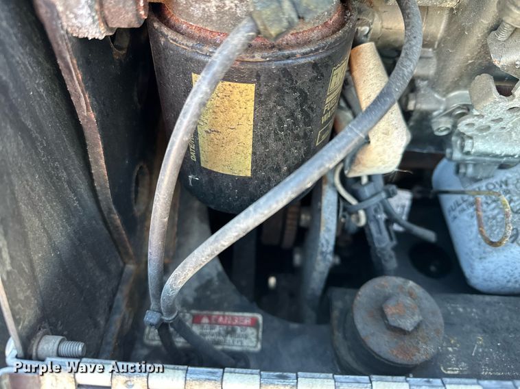 image for item LO9438 2013 Freightliner Cascadia  semi truck