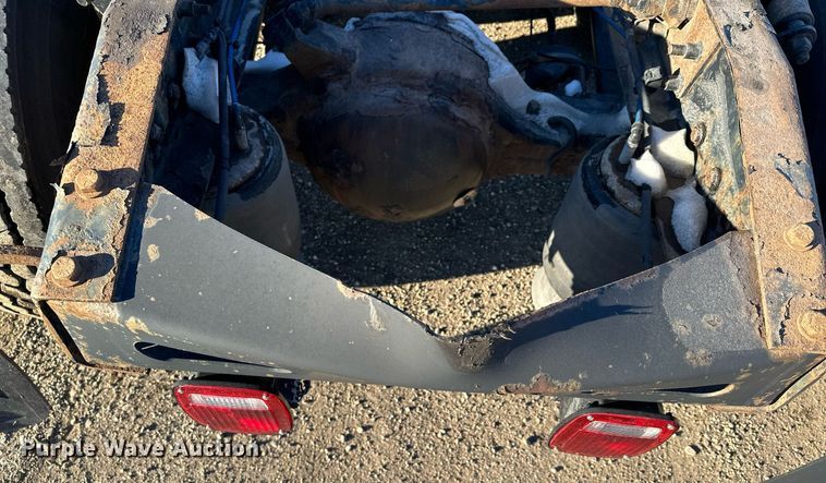 image for item LO9438 2013 Freightliner Cascadia  semi truck