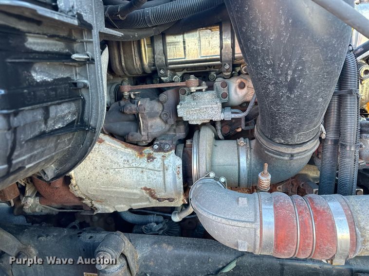 image for item LO9438 2013 Freightliner Cascadia  semi truck