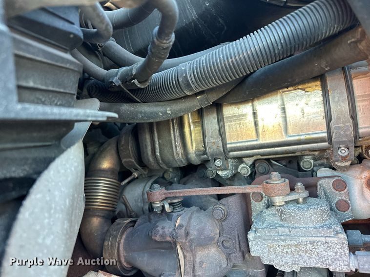 image for item LO9438 2013 Freightliner Cascadia  semi truck