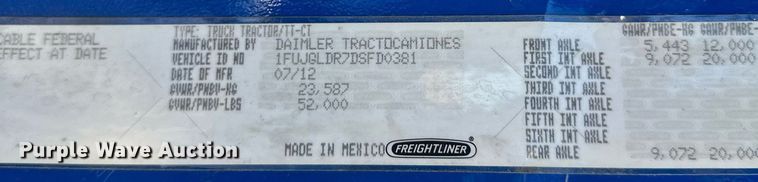 image for item LO9438 2013 Freightliner Cascadia  semi truck