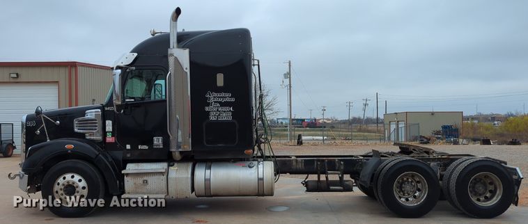 image for item LY9498 2016 Freightliner Coronado 122SD  semi truck