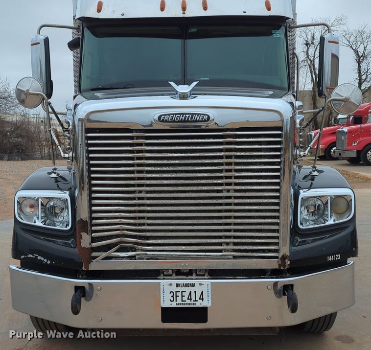 image for item LY9498 2016 Freightliner Coronado 122SD  semi truck