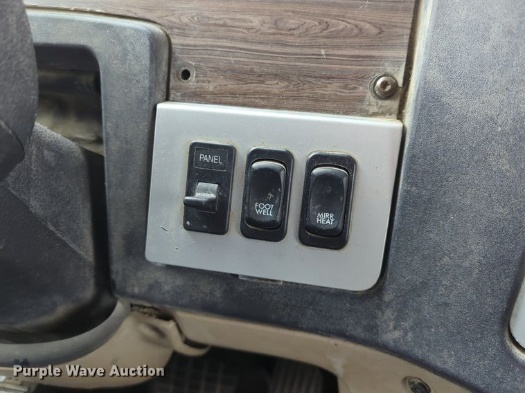 image for item LY9498 2016 Freightliner Coronado 122SD  semi truck