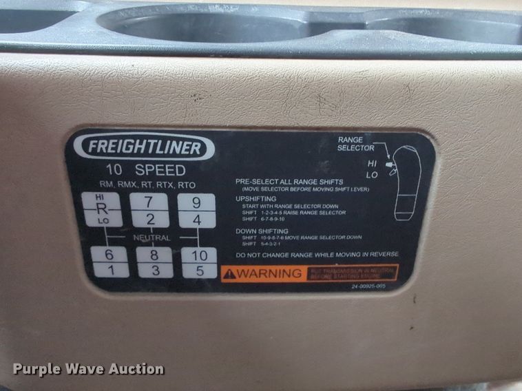 image for item LY9498 2016 Freightliner Coronado 122SD  semi truck