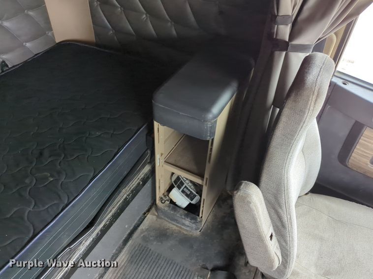 image for item LY9498 2016 Freightliner Coronado 122SD  semi truck