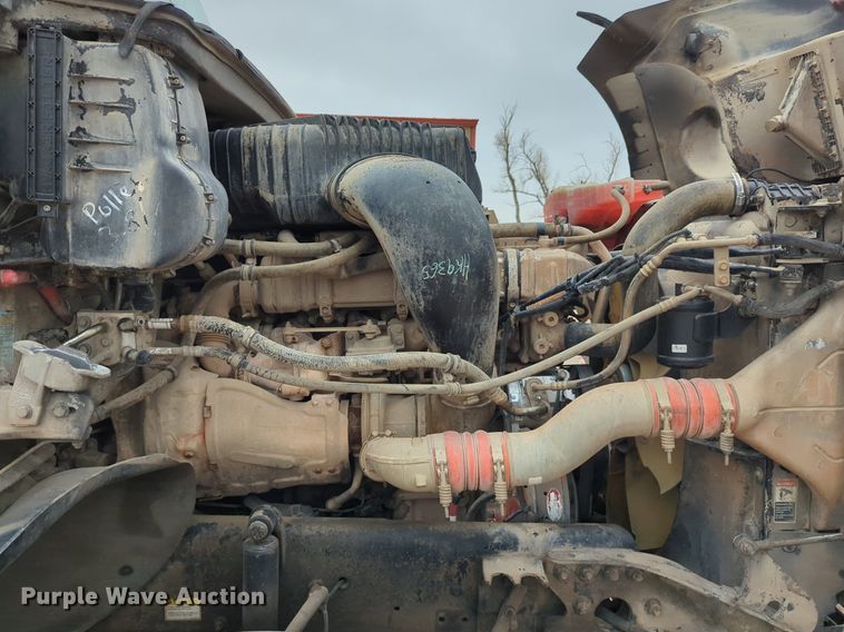 image for item LY9498 2016 Freightliner Coronado 122SD  semi truck